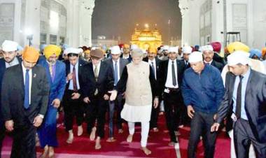 ਸਤਿਗੁਰ ਦਾ ਦਰਬਾਰ… ਸੱਤਾਧਾਰੀਆਂ ਦੀ ਸੇਵਾ ‘ਚ!