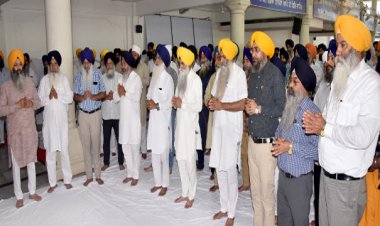 ਭਾਰਤ ਭਗਤੀ ਦੇ ਅਸਰ ਹੇਠ ਸ਼੍ਰੋਮਣੀ ਕਮੇਟੀ ਨੇ ਗੁਰੂ ਅਦਬ ਲਈ ਸ਼ਹੀਦ ਹੋਏ ਨਿਰੰਕਾਰੀ ਕਾਂਡ ਦੇ 14 ਸਿੰਘਾਂ ਨੂੰ ਵਿਸਾਰਿਆ