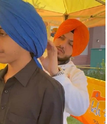 ਸਿੱਖ ਯੂਥ ਐਡਮਿੰਟਨ ਵੱਲੋਂ ਨਗਰਕੀਰਤਨ ਤੇ ਦਸਤਾਰਾਂ ਸਜਾੳਣ ਲਈ ਵੱਡਮੁਲਾ ਉਪਰਾਲਾ