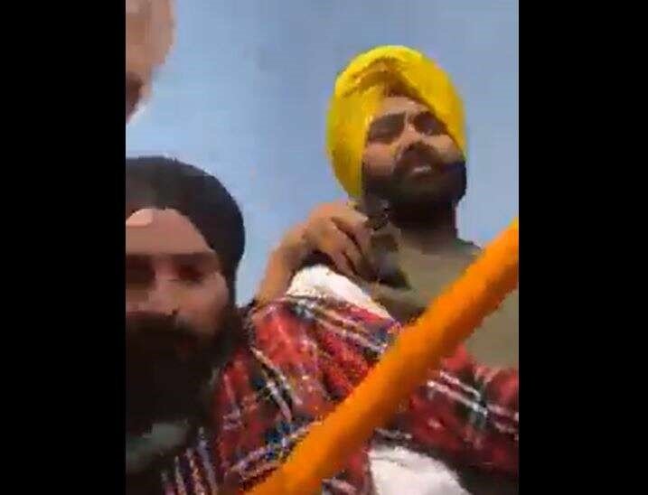ਟਰਾਂਸਪੋਰਟ ਮੰਤਰੀ ਭੁੱਲਰ ਘਿਰੇ ਲਾਲ ਕਿਲ੍ਹੇ 'ਤੇ ਝੰਡਾ ਲਹਿਰਾਉਣ ਦੇ ਮਾਮਲੇ 'ਵਿਚ  