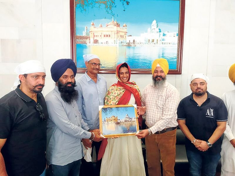 ਦਰਬਾਰ ਸਾਹਿਬ ਮਨੁੱਖਤਾ ਦਾ ਕੇਂਦਰ,ਦਰਸ਼ਨ ਕਰਕੇ ਮੇਰੀ ਰੂਹ ਨੂੰ ਸਕੂਨ ਮਿਲਿਆ ਪੀਵੀ ਸਿੰਧੂ ਨੇ ਦਰਬਾਰ ਸਾਹਿਬ ਦੇ ਕੀਤੇ ਦਰਸ਼ਨ