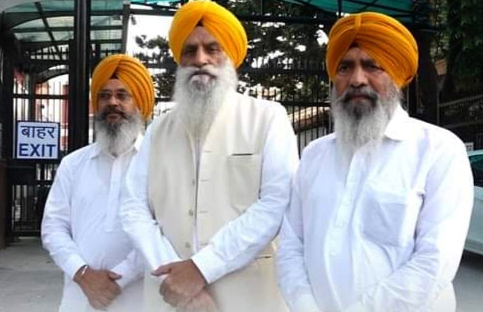 ਸ਼੍ਰੋਮਣੀ ਕਮੇਟੀ ਦਾ ਇਕ ਵਫ਼ਦ ਆਪਣਾ ਸੈਟੇਲਾਈਟ ਚੈਨਲ ਚਲਾਉਣ ਨੂੰ ਲੈ ਕੇ ਭਾਰਤ ਦੇ ਸੂਚਨਾ ਤੇ ਪ੍ਰਸਾਰਣ ਵਿਭਾਗ ਦੇ ਸਕੱਤਰ ਨੂੰ ਮਿਲਿਆ