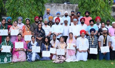 ਆਈਸੀਐਸਈ ਅਤੇ ਸੀਬੀਐਸਈ ਵਿੱਚ ਵਧੀਆ ਪ੍ਰਦਰਸ਼ਨ ਕਰਨ ਵਾਲੇ 43 ਵਿਦਿਆਰਥੀ ਮੈਡਲ ਅਤੇ ਸਰਟੀਫਿਕੇਟ ਨਾਲ ਹੋਏ ਸਨਮਾਨਿਤ