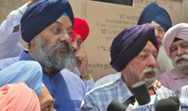 ਕਾਲਕਾ ਐਂਡ ਕੰਪਨੀ, ਸਰਕਾਰ ਦੀ ਚਾਪਲੂਸੀ ਵਿੱਚ ਸਹੀ ਅਤੇ ਗਲਤ ਦਾ ਫ਼ਰਕ ਕਰਨ ਦੀ ਗੁਆ ਚੁੱਕੀ ਹੈ ਸਮਰੱਥਾ: ਸਰਨਾ/ਜੀਕੇ