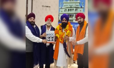 ਵਿਸ਼ਵ ਸਿੱਖ ਚੈਂਬਰ ਆਫ ਕਾਮਰਸ ਦੇ ਵਫ਼ਦ ਵੱਲੋਂ ਸਿੱਖ ਐਜੂਕੇਸ਼ਨ ਮੁੱਦੇ ਤੇ ਜਥੇਦਾਰ ਗਿਆਨੀ ਕੁਲਦੀਪ ਸਿੰਘ ਗੜਗਜ ਨਾਲ ਮੁਲਾਕਾਤ 