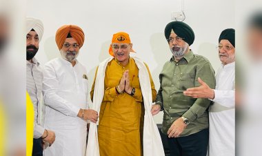 ਲੱਦਾਖ ਦੇ ਉਪ ਰਾਜਪਾਲ ਕਵਿੰਦਰ ਗੁਪਤਾ ਗੁਰਦੁਆਰਾ ਬੰਗਲਾ ਸਾਹਿਬ ਹੋਏ ਨਤਮਸਤਕ
