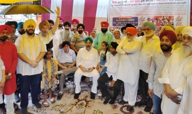 ਤਖ਼ਤ ਸ੍ਰੀ ਹਜ਼ੂਰ ਸਾਹਿਬ ਦੇ ਪ੍ਰਬੰਧਕੀ ਬੋਰਡ ਵਿੱਚ ਸਰਕਾਰੀ ਦਖਲ ਖ਼ਿਲਾਫ਼ ਦਿੱਲੀ ਦੇ ਜੰਤਰ ਮੰਤਰ ਵਿਖੇ ਰੋਸ ਪ੍ਰਦਰਸ਼ਨ
