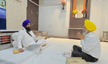 ਗੁਰੂ ਨਾਨਕ ਦੇਵ ਯੂਨੀਵਰਸਿਟੀ ਦੇ ਵਾਈਸ ਚਾਂਸਲਰ ਡਾ. ਕਰਮਜੀਤ ਸਿੰਘ ਨੇ ਲਿਖਤੀ ਰੂਪ ਵਿਚ ਅਕਾਲ ਤਖਤ ਸਾਹਿਬ ਵਿਖ਼ੇ ਪੇਸ਼ ਹੋ ਕੇ ਰੱਖਿਆ ਆਪਣਾ ਪੱਖ  