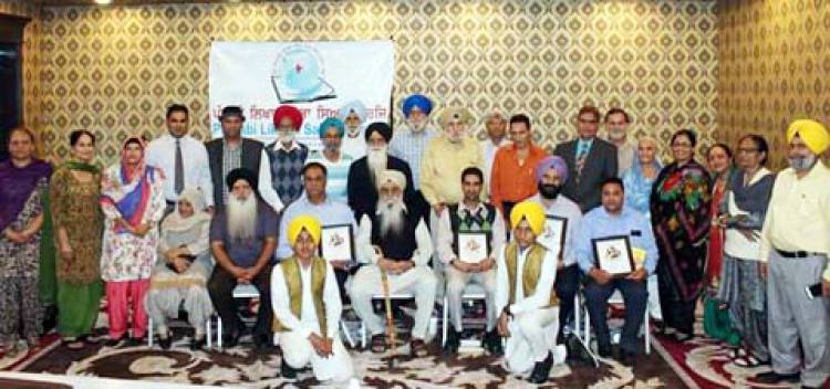 ਵਿਦਿਅਕ ਸੰਸਥਾਂਵਾਂ ਅਤੇ ਧਰਮ ਸਥਾਨਾਂ ਵਿੱਚ ਪੰਜਾਬੀ ਦੀ ਪੜ੍ਹਾਈ ਵਾਸਤੇ ਢੁਕਵੇਂ ਪ੍ਰਬੰਧ ਕਰਨ ਉੱਤੇ ਜ਼ੋਰ