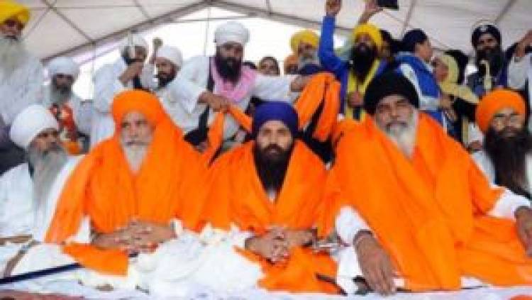 ਮੁਤਵਾਜ਼ੀ ਜਥੇਦਾਰਾਂ ਨੂੰ ਨਿਤੀਸ਼ ਵਲੋਂ ਚਾਹ ਦਾ ਸੱਦਾ, ਹਾਕਮ ਧਿਰ ਖ਼ਫ਼ਾ