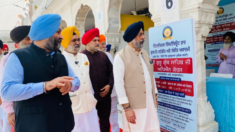 ਗੁਰਦੁਆਰਾ ਬੰਗਲਾ ਸਾਹਿਬ ’ਚ ਗੁਰਪੁਰਬ ਨੂੰ ਸਮਰਪਿਤ ਚਿੱਤਰ ਪ੍ਰਦਰਸ਼ਨੀ ਸ਼ੁਰੂ