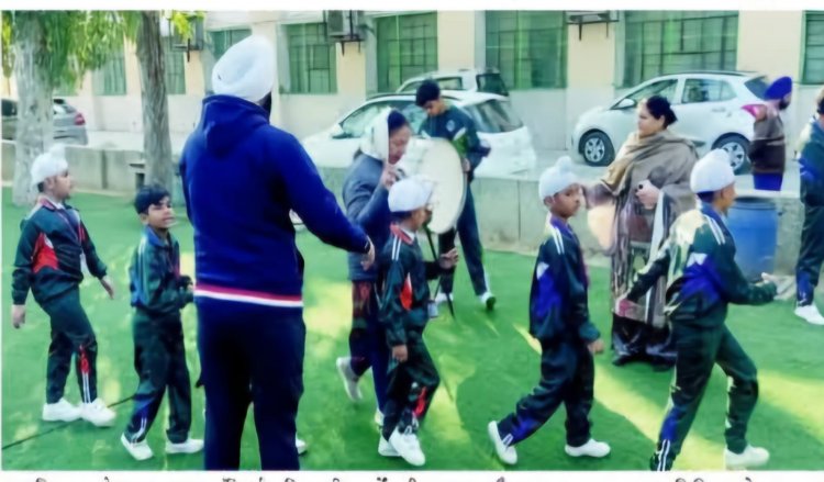 ਗੁਰੂ ਨਾਨਕ ਪਬਲਿਕ ਸਕੂਲ ਰਾਜੌਰੀ ਗਾਰਡਨ ਵਿੱਚ ਆਫ਼ਤ ਦੀ ਰੋਕਥਾਮ ਬਾਰੇ ਜਾਗਰੂਕਤਾ ਪੈਦਾ ਕਰਨ ਲਈ ਮੌਕ ਡਰਿੱਲ ਅਭਿਆਸ  