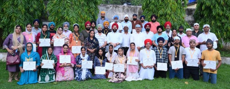 ਆਈਸੀਐਸਈ ਅਤੇ ਸੀਬੀਐਸਈ ਵਿੱਚ ਵਧੀਆ ਪ੍ਰਦਰਸ਼ਨ ਕਰਨ ਵਾਲੇ 43 ਵਿਦਿਆਰਥੀ ਮੈਡਲ ਅਤੇ ਸਰਟੀਫਿਕੇਟ ਨਾਲ ਹੋਏ ਸਨਮਾਨਿਤ